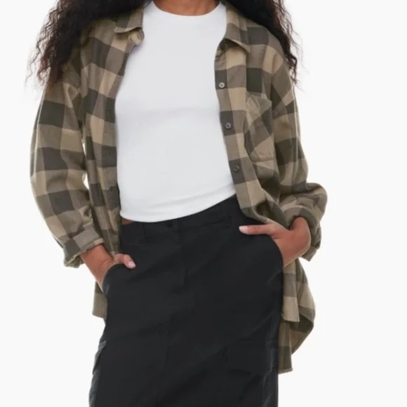 Aritzia Wilfred Free Relaxed Shirt - Picture 2 of 5